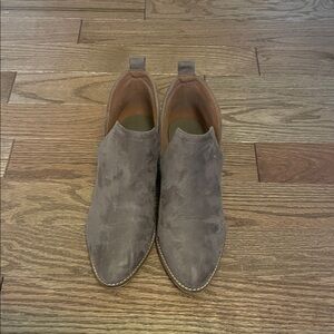 Women's Suede Ankle Booties - Gray
